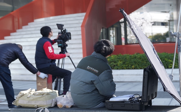 &#21326;&#20159;&#24179;&#21488;&#95;&#21326;&#20159;&#40;&#20013;&#22269;&#41;